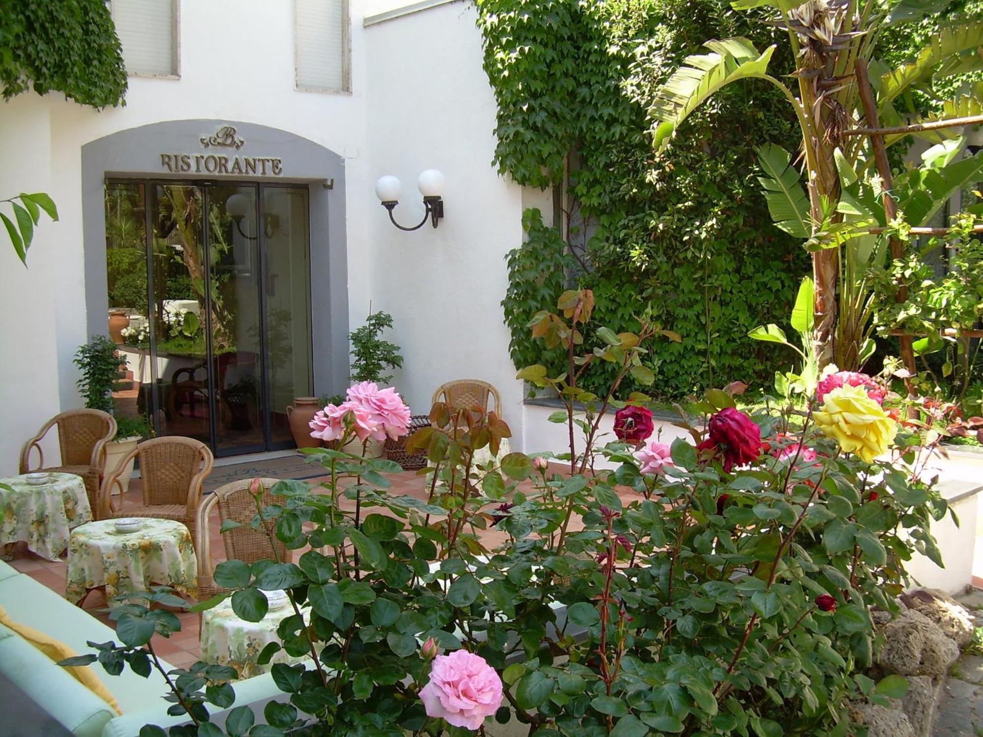 Hotel Baia Palinuro Exterior foto