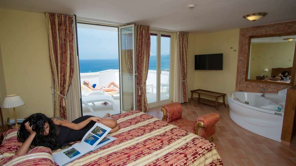 Hotel Baia Palinuro Habitación foto